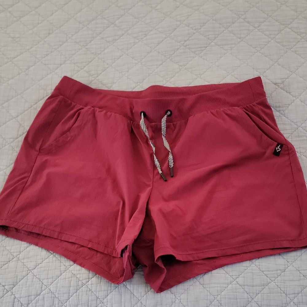 Torrid Burgundy Happy Camper  Athletic Shorts Lightweight sz 1 (14-16)